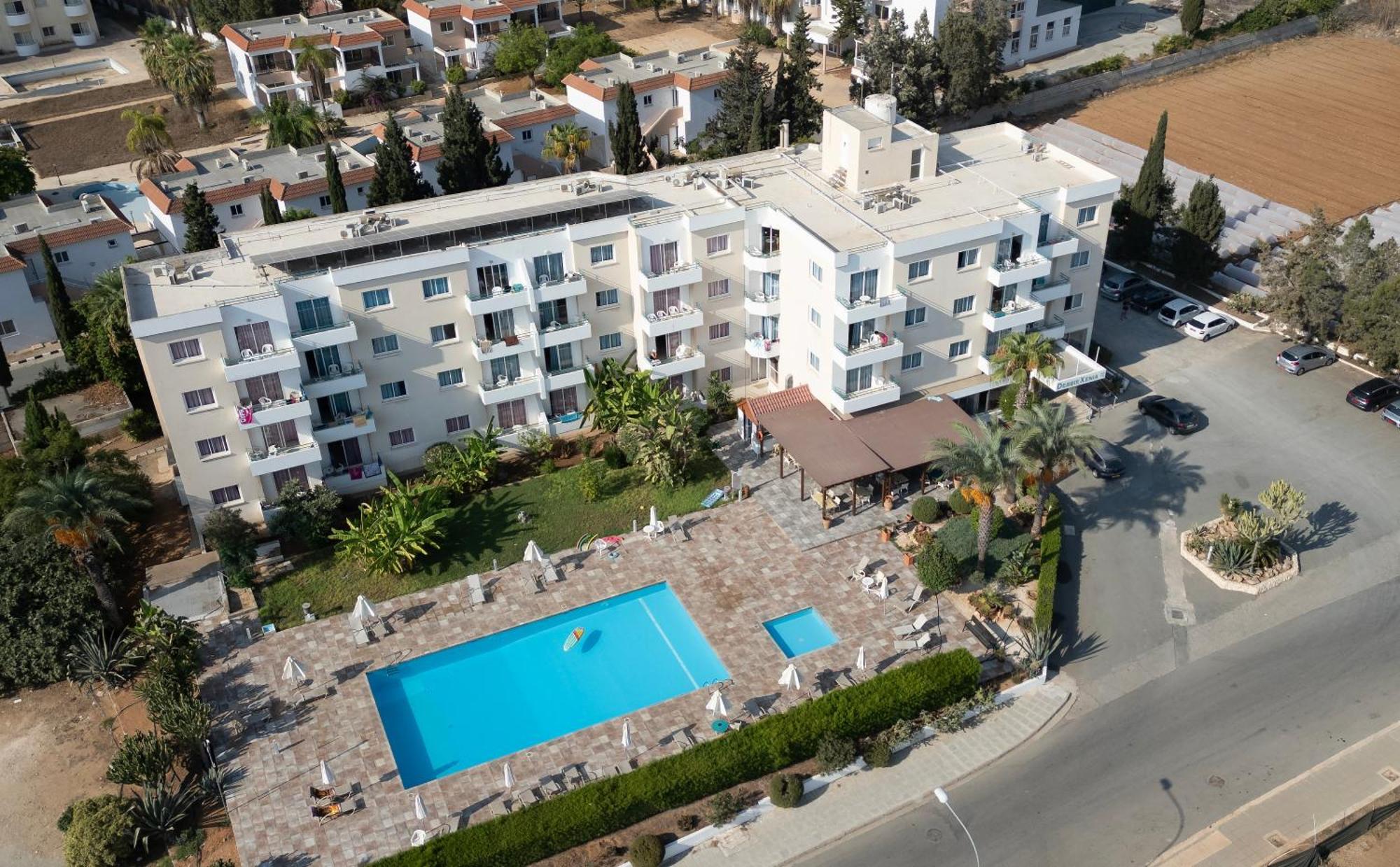 Debbiexenia Hotel Apartments Paralimni Exterior photo